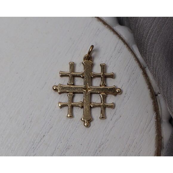 Retired James Avery 14k Yellow Gold Jerusalem Cross Pendant 3.6G / 1 In - Picture 1 of 4